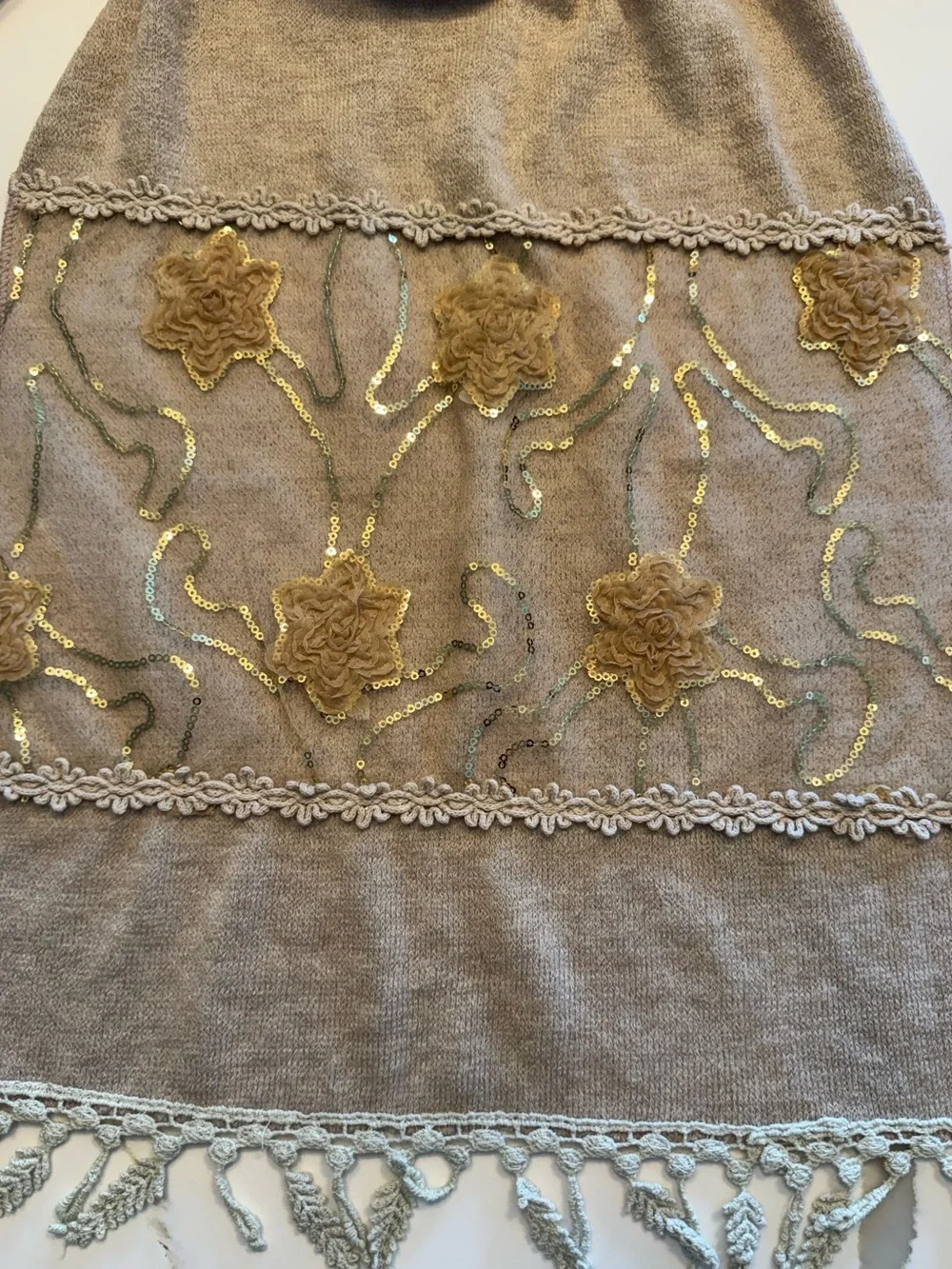 cabi Audrey Scarf Vintage Taupe Beige Sequin Gold Floral Knit Wrap Fringe